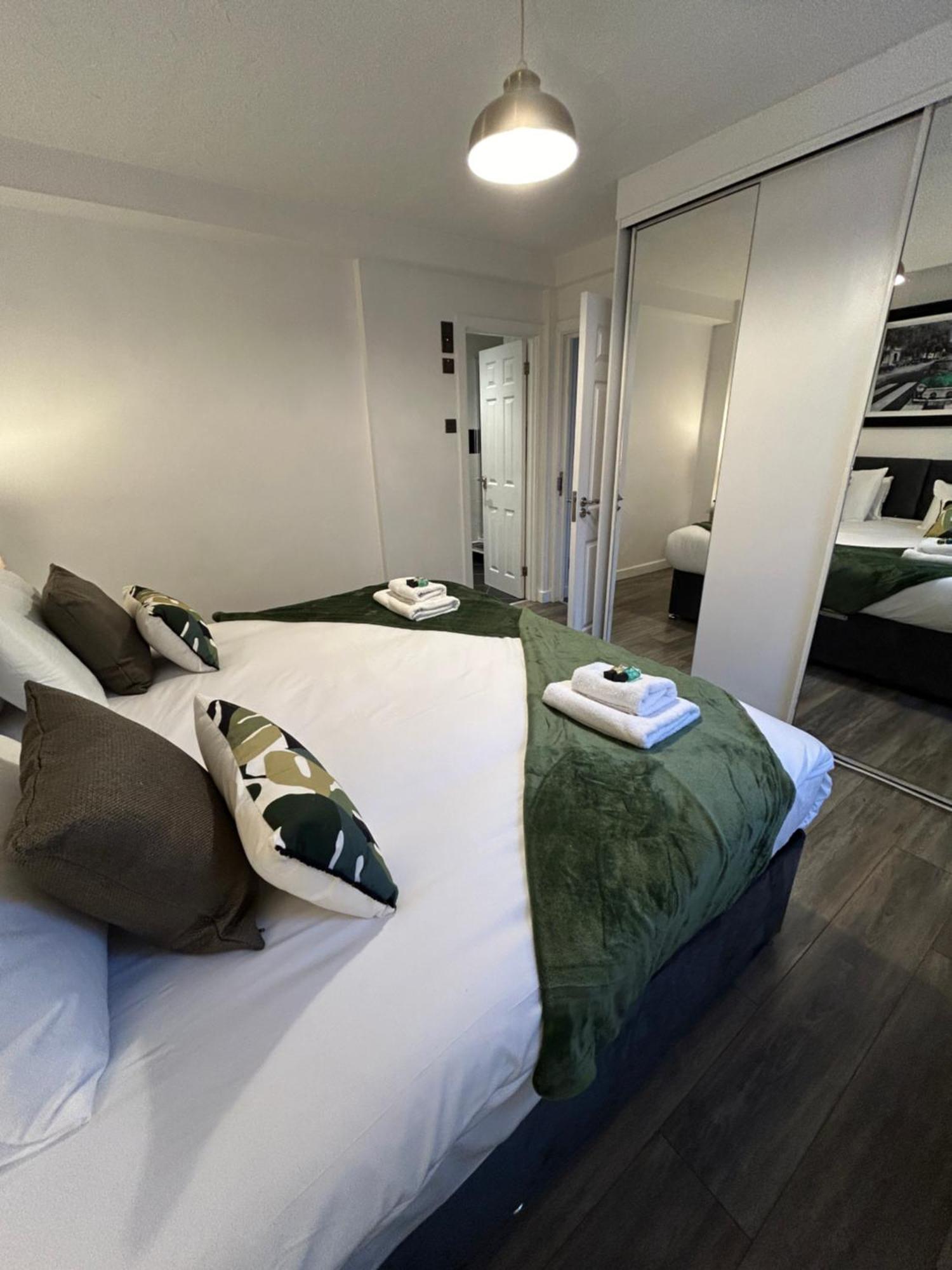 Spacious 3 Bedroom Apartment Close To Marina, 2 Parking Spaces, Kingsize Or Single Beds Саутгемптон Экстерьер фото