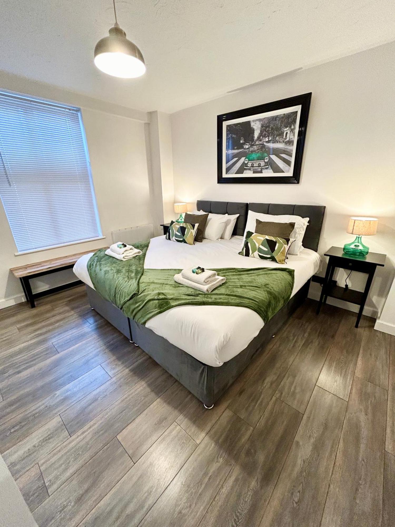 Spacious 3 Bedroom Apartment Close To Marina, 2 Parking Spaces, Kingsize Or Single Beds Саутгемптон Экстерьер фото
