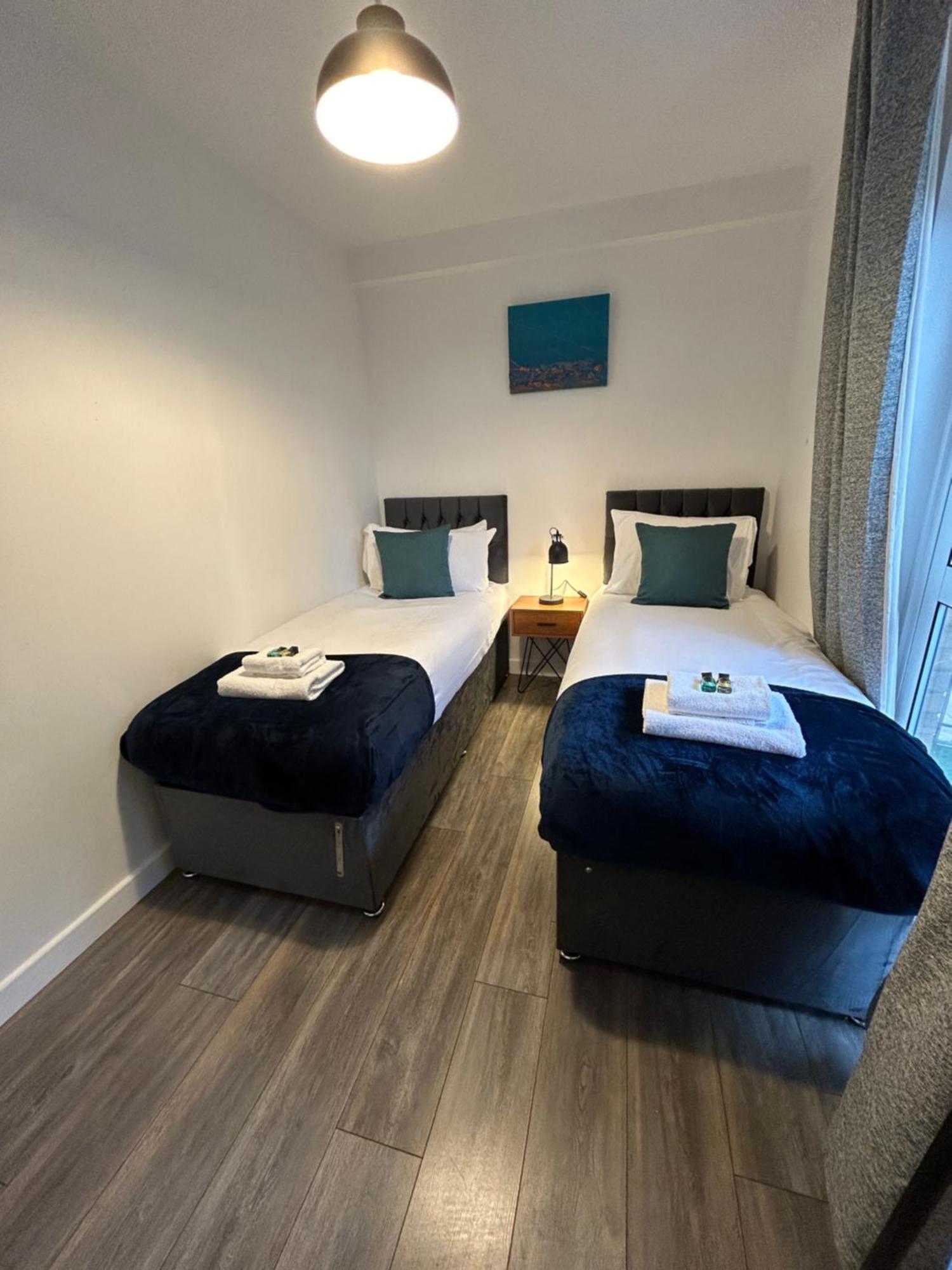 Spacious 3 Bedroom Apartment Close To Marina, 2 Parking Spaces, Kingsize Or Single Beds Саутгемптон Экстерьер фото