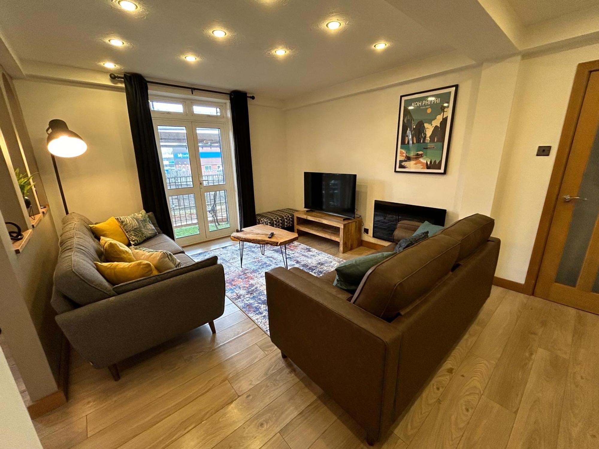 Spacious 3 Bedroom Apartment Close To Marina, 2 Parking Spaces, Kingsize Or Single Beds Саутгемптон Экстерьер фото