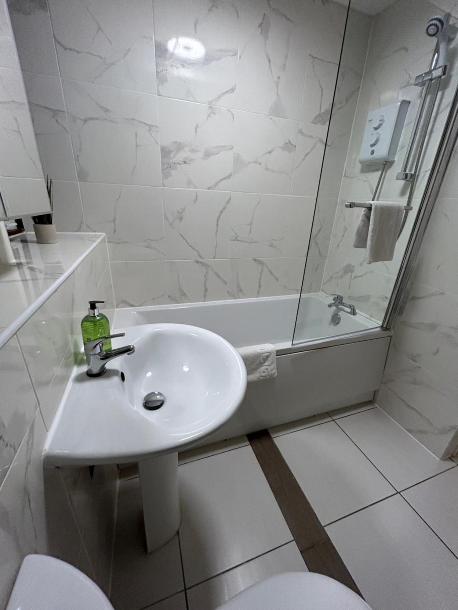 Spacious 3 Bedroom Apartment Close To Marina, 2 Parking Spaces, Kingsize Or Single Beds Саутгемптон Экстерьер фото